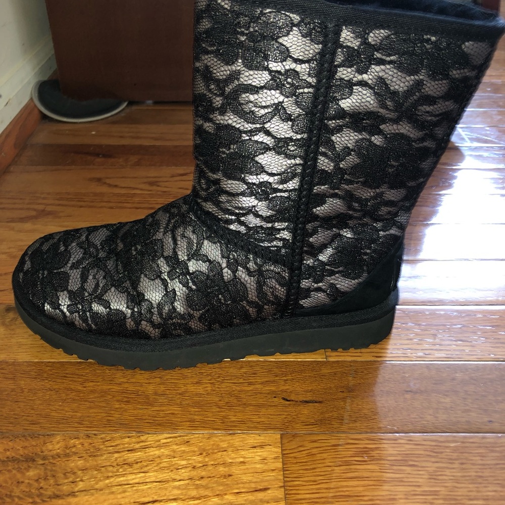 Black laces UGGS with swarovski crystals